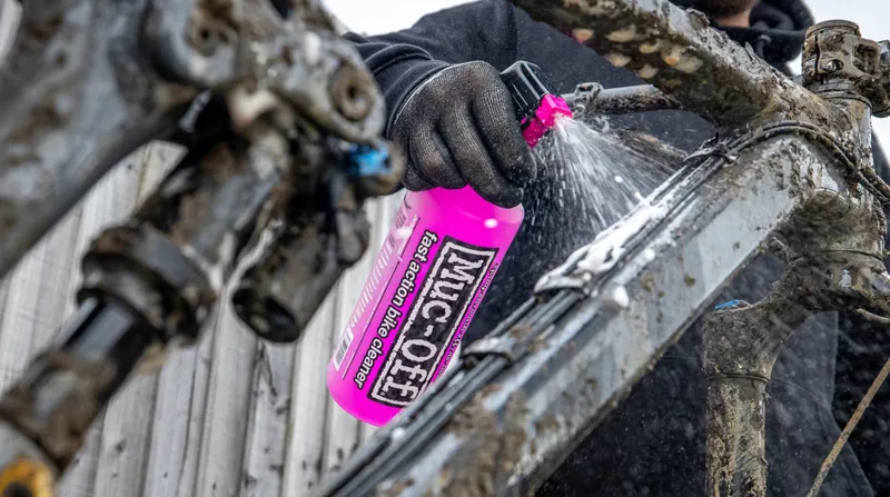 Muc-Off Nano Tech Bike Cleaner 1 Litre-1